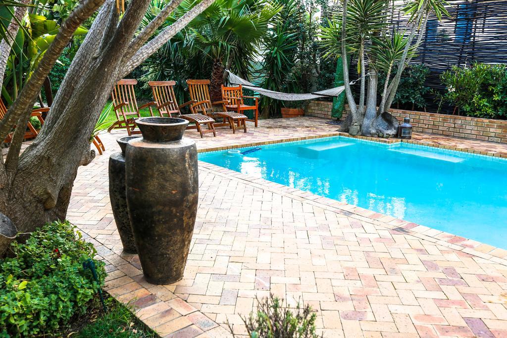 Secret Garden Guesthouse Блаубергстранд Экстерьер фото