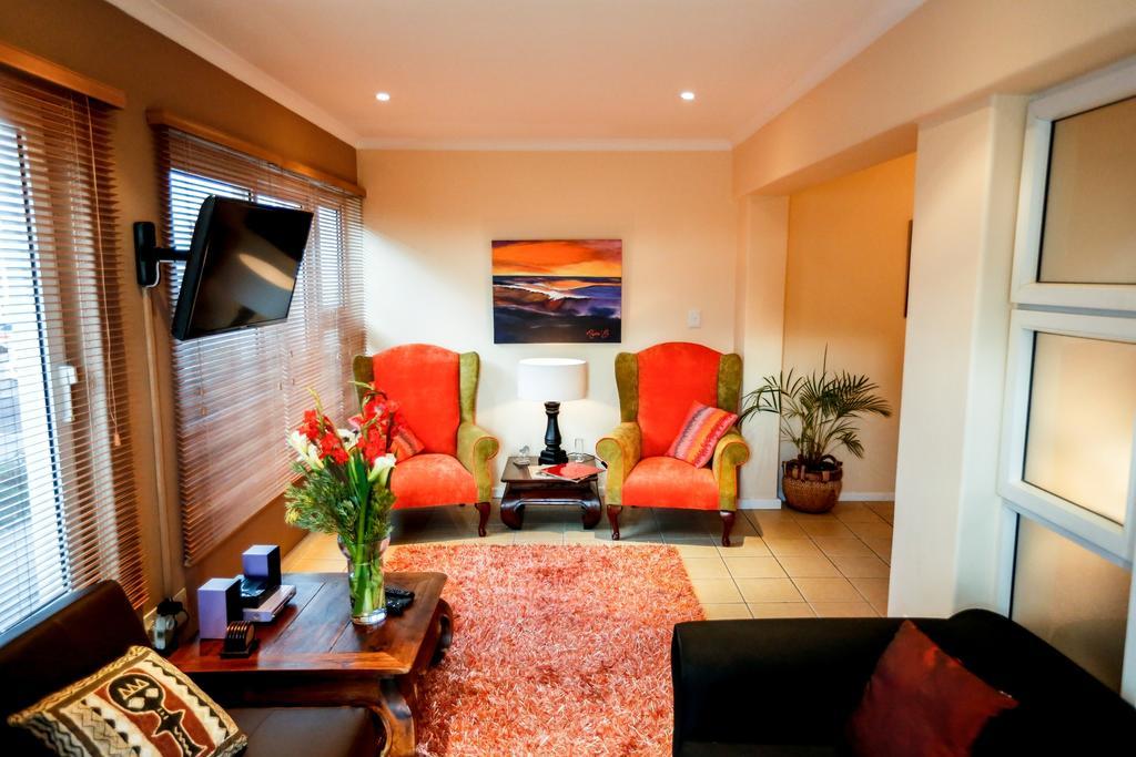 Secret Garden Guesthouse Блаубергстранд Экстерьер фото