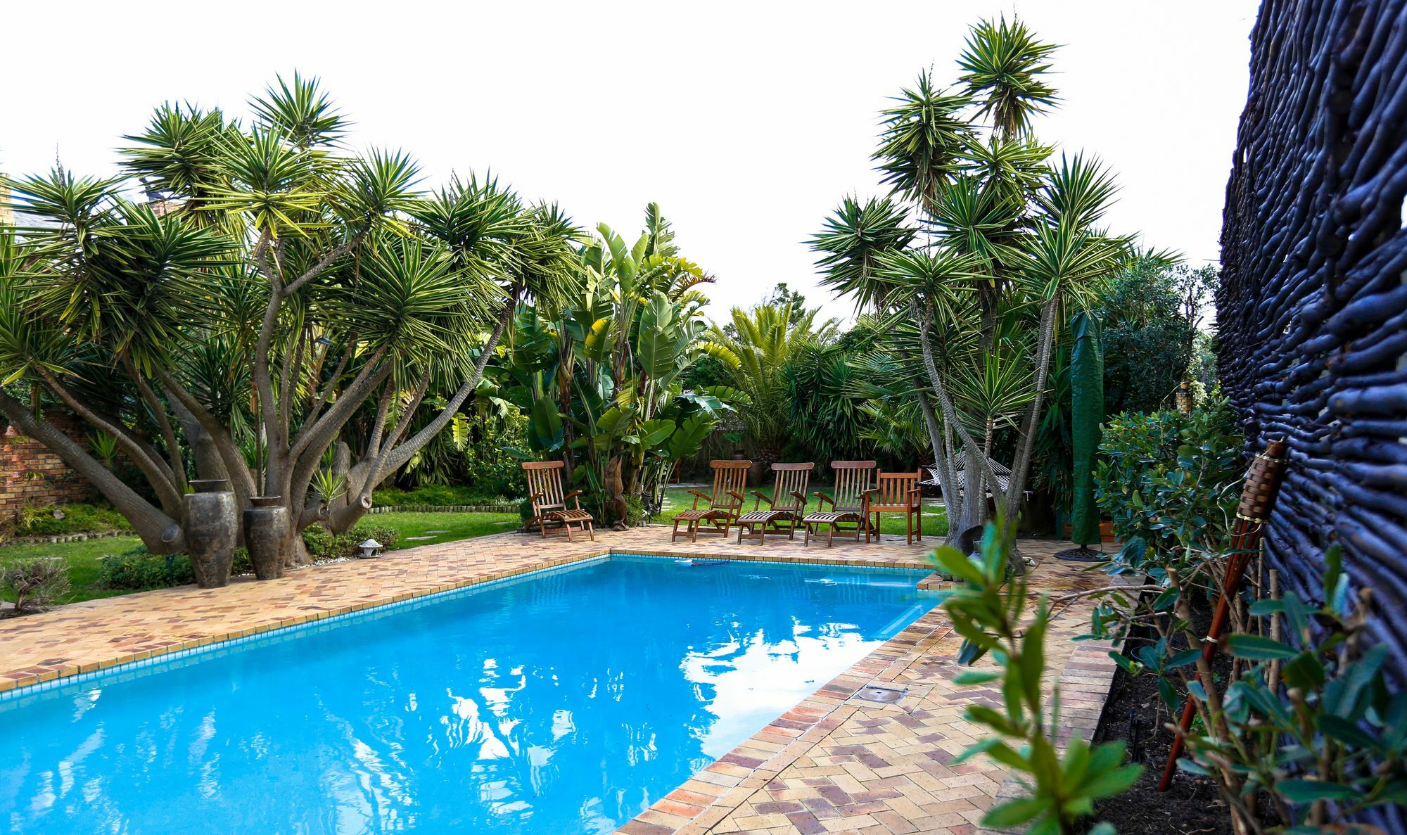 Secret Garden Guesthouse Блаубергстранд Экстерьер фото